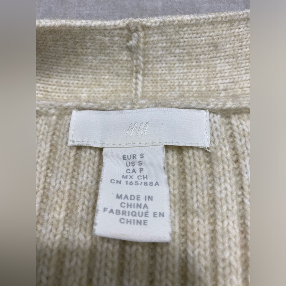 H&M, Women's knit cardigan, long sleeves, Size S Beige - Picture 11 of 12